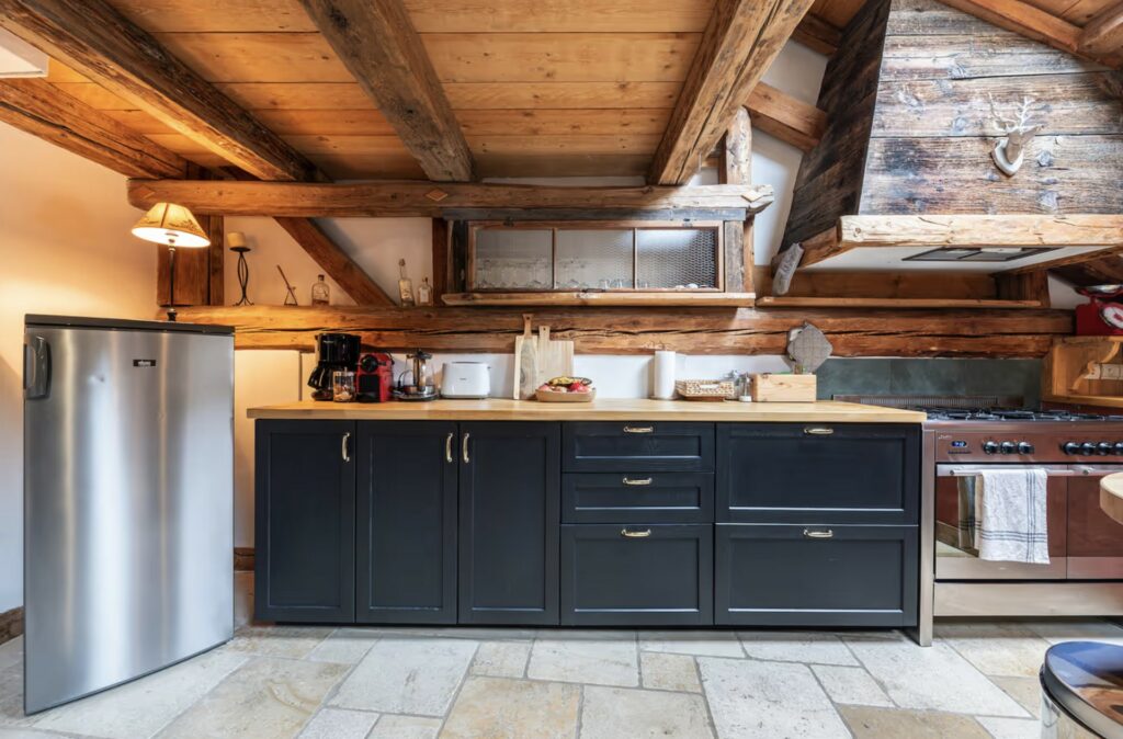Cuisine équipée du Chalet Alouette, espace fonctionnel