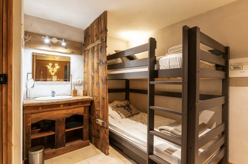 Chambre 4 du Chalet Alouette, espace nuit familial
