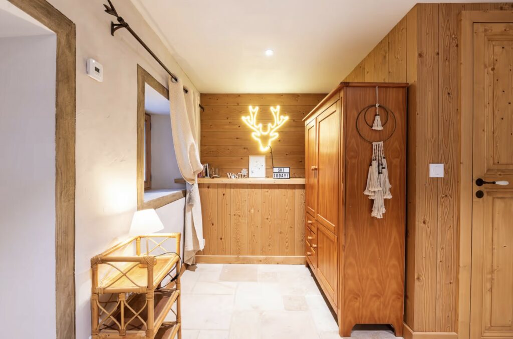 Chambre 3 du Chalet Alouette, dressing et rangements