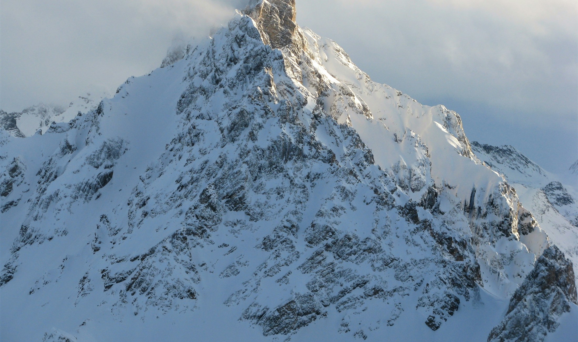 Aiguille du Fruit enneigée à Courchevel dans les Alpes françaises